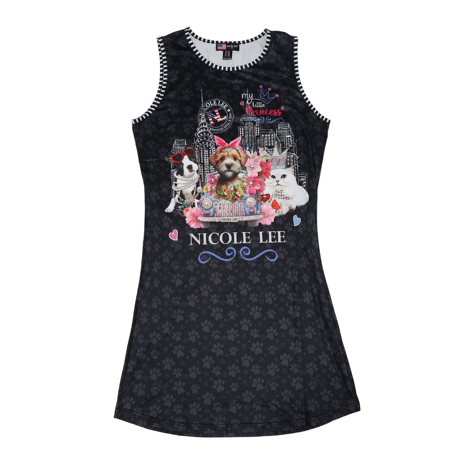 ROBE À BRETELLES NICOLE LEE AVEC DES SCINTILLEMENTS (<tc>FAMILY YEARBOOK</tc>)