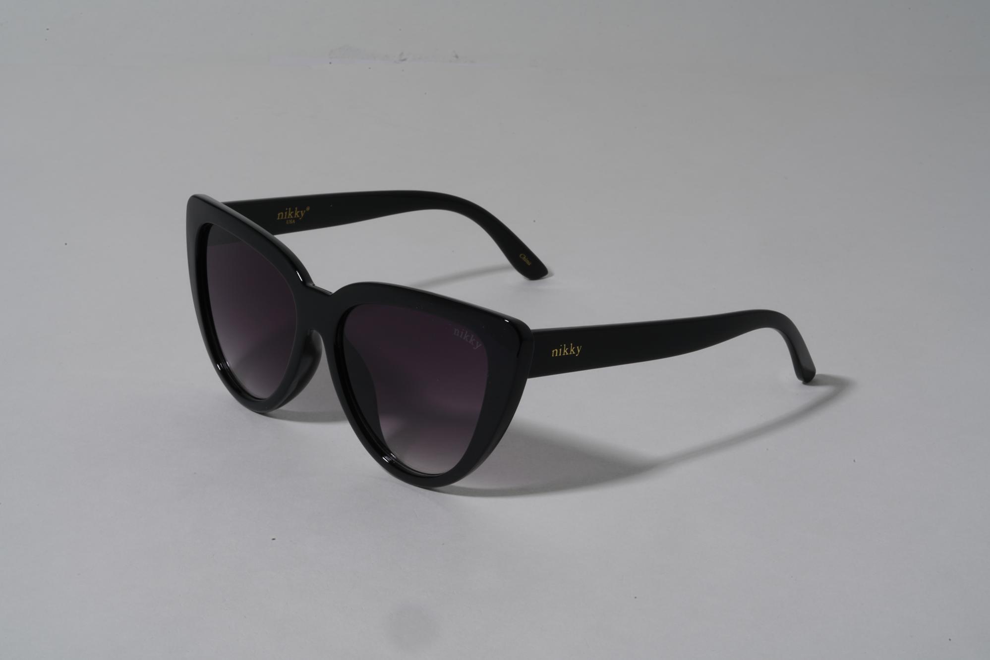 NK CAT EYE BLACK SUNGLASSES