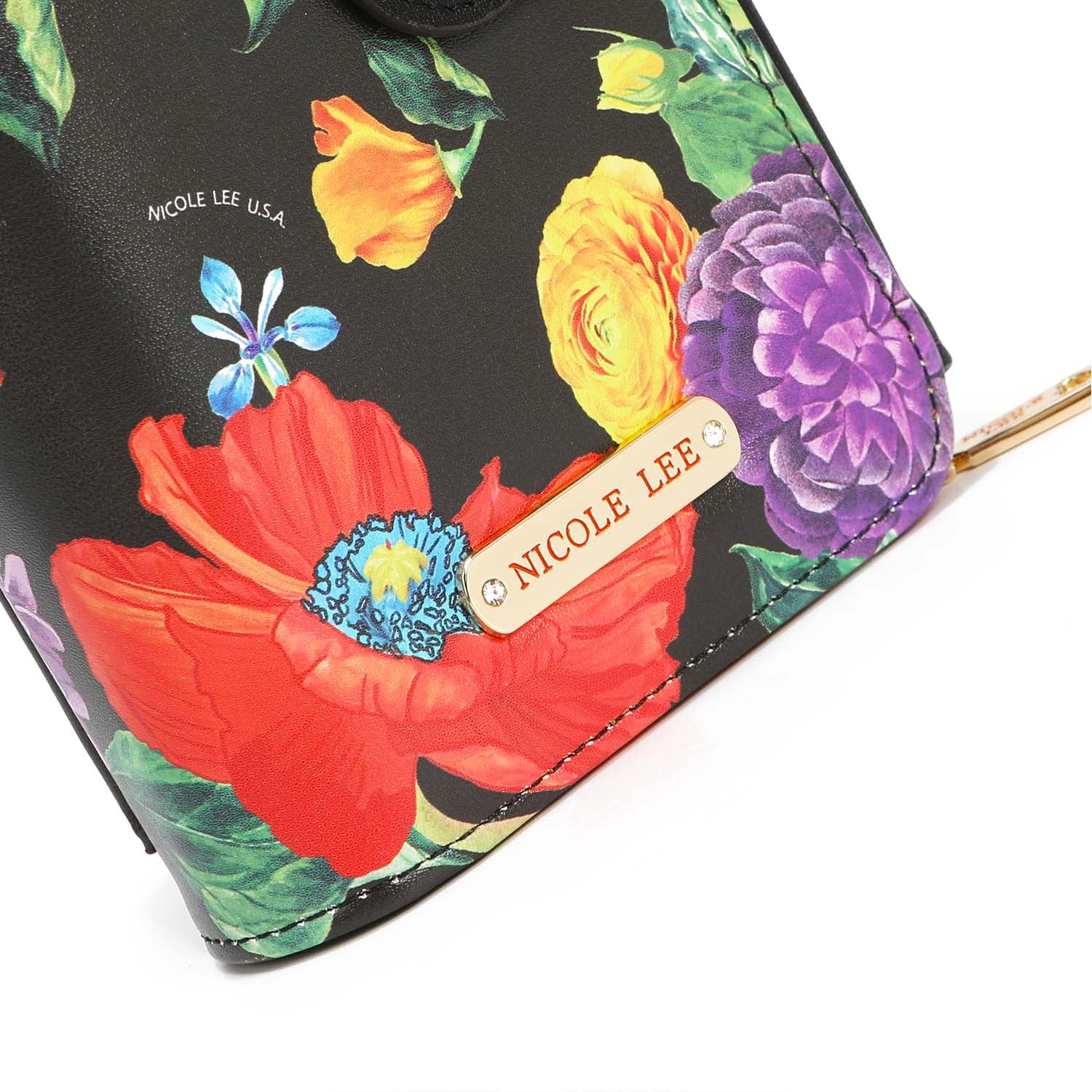 Foldable mobile case with shoulder function