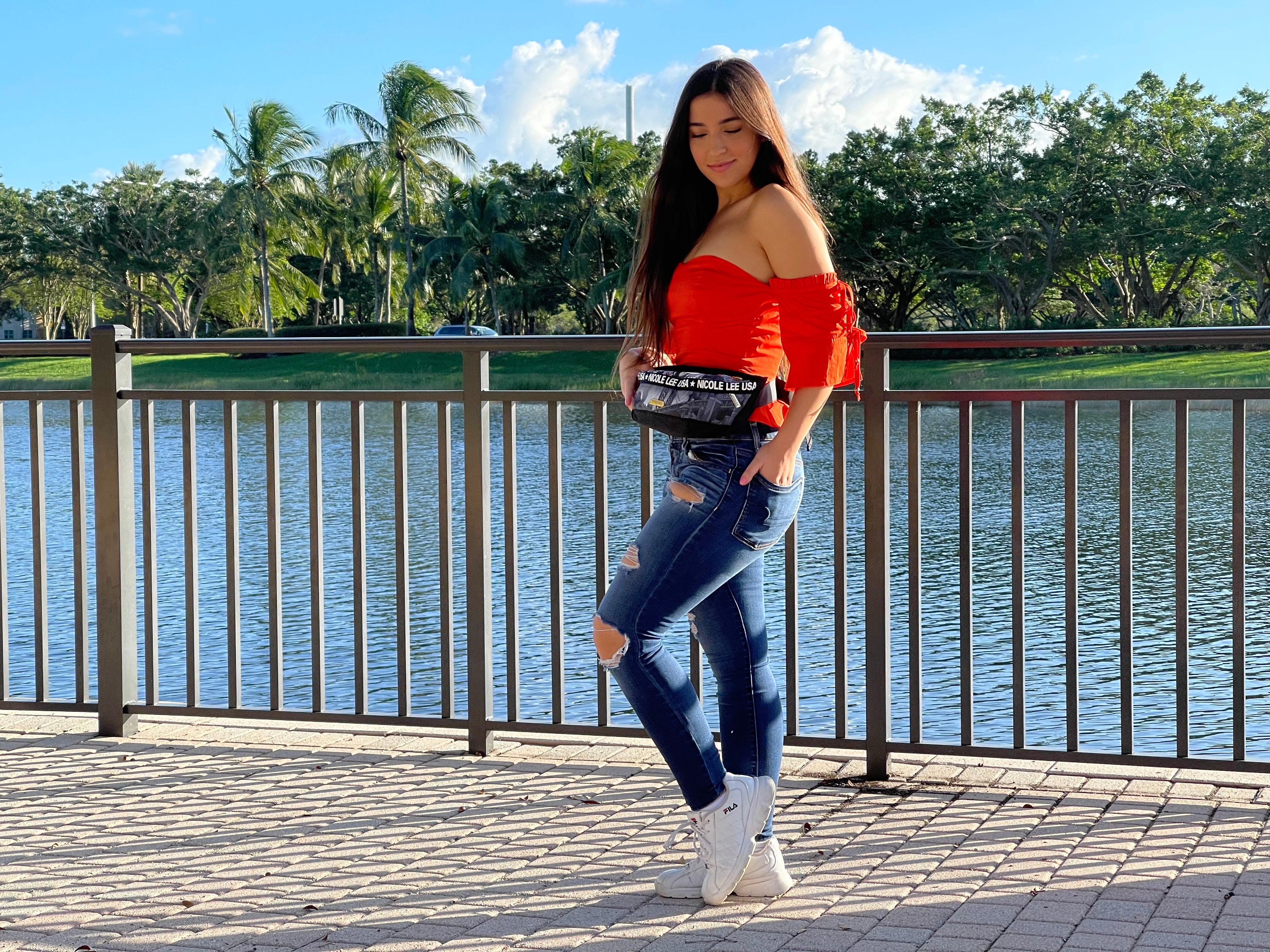 Modern Wag with Print