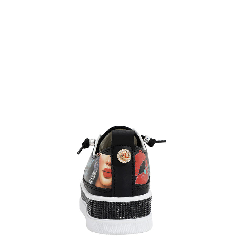 ZAPATILLA DE PIEL CON PLATAFORMA Y PEDRERÍA (SAMANTHA LA BELLEZA)