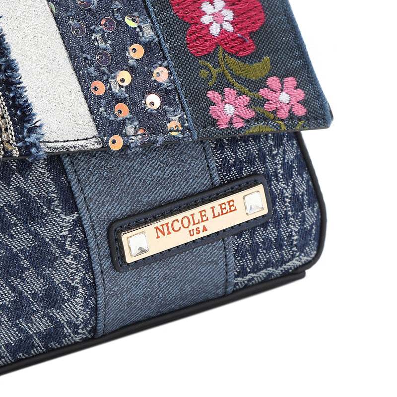 BAG WITH FLAP AND FLORAL PATCH (BLUE)