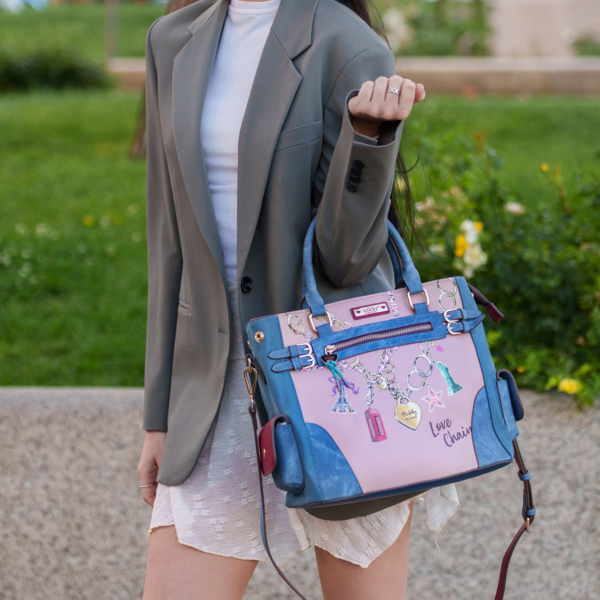 BOLSO BUCKET (LOVE CHAIN)