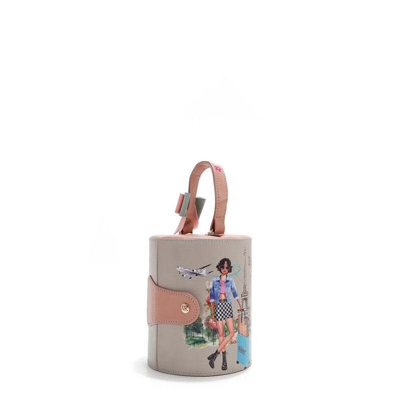 MULTIPLE CYLINDRICAL JEWELRY BOX (<tc>I LIVE TO TRAVEL</tc>)