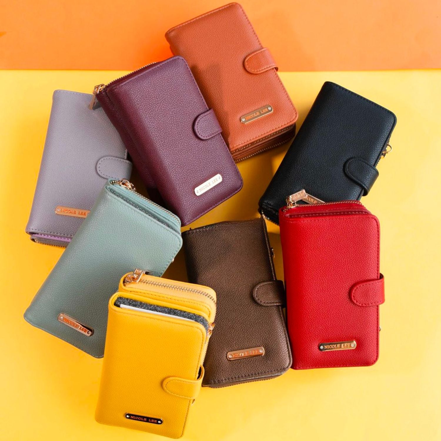 TEILBARE HANDYTASCHE MIT SCHULTERTASCHENFUNKTION