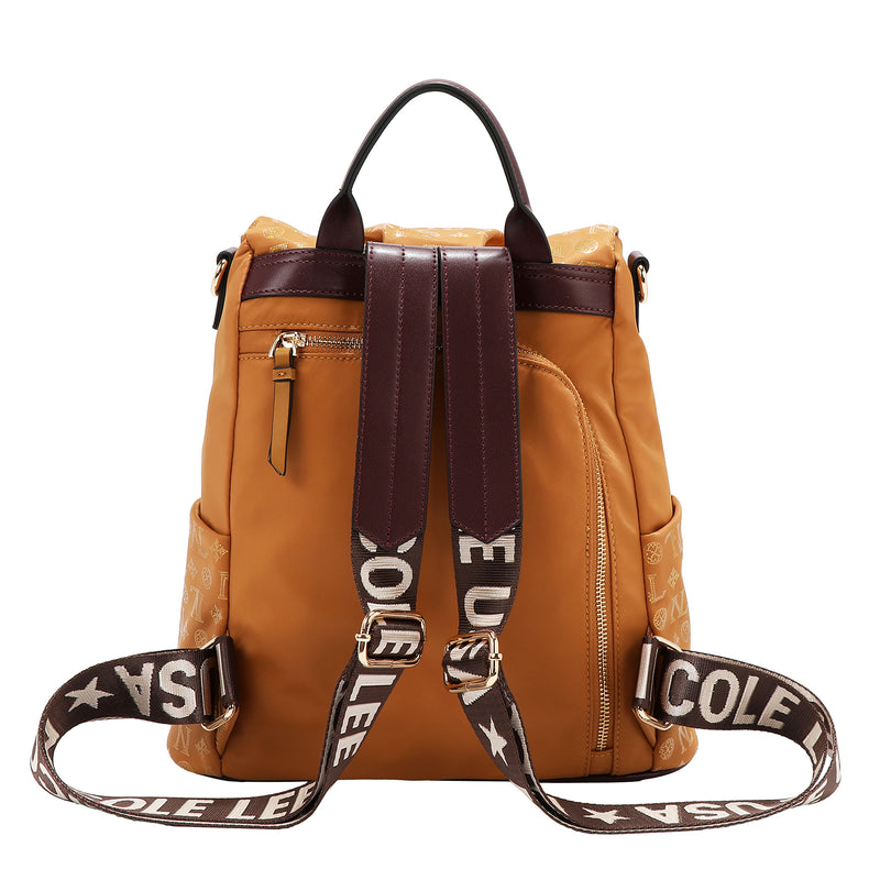 MOCHILA CON LOGOTIPO MONOGRAMA (CAMEL)