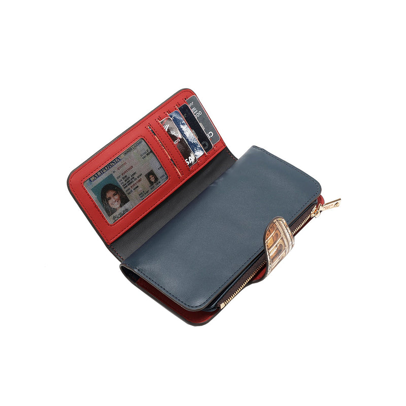 Folding portfolio in layers (Nail Polish)