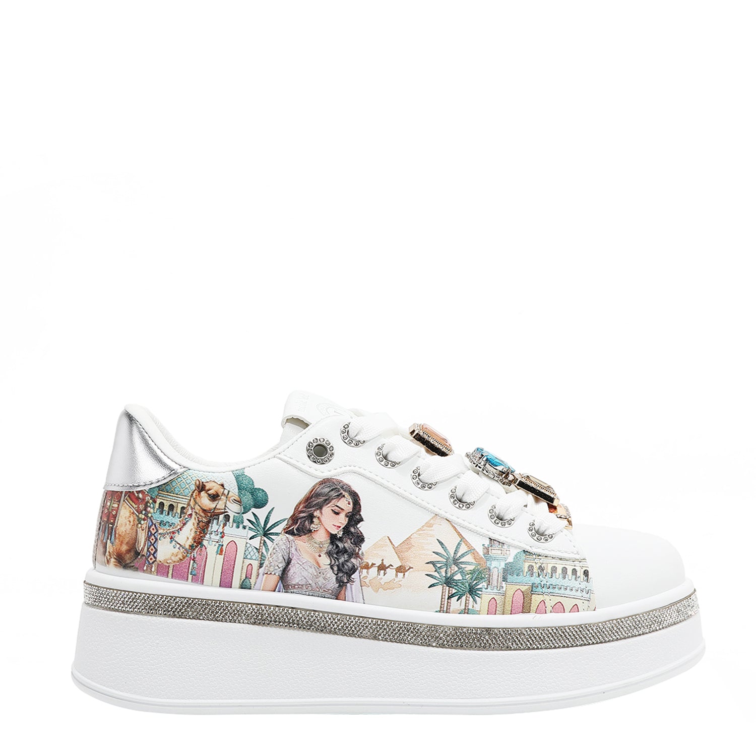 FASHION SNEAKERS WITH RHINESTONE (<tc>QUEEN CLEOPATRA</tc>)