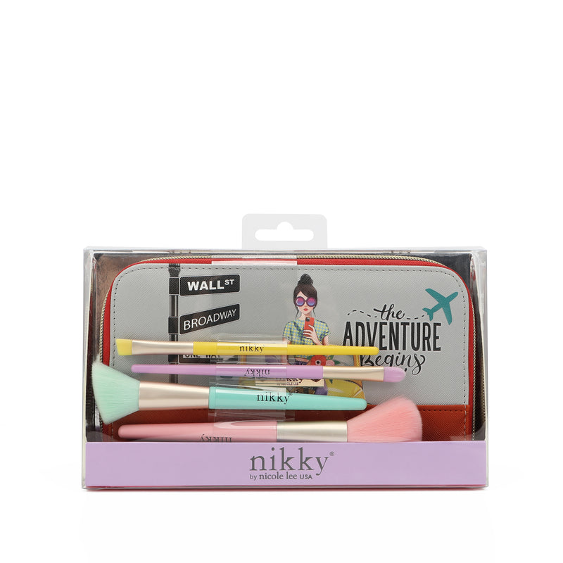 SET DE PINCELES DE MAQUILLAJE CON ESTUCHE NIKKY