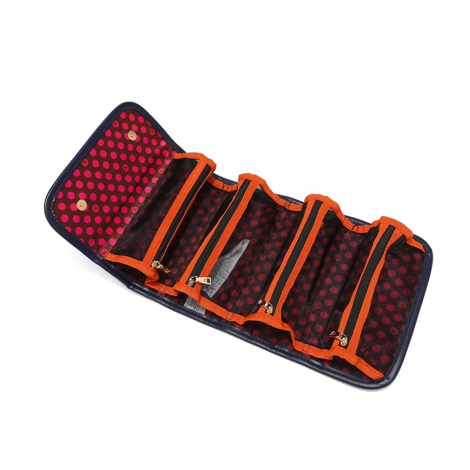 Travel cosmetique with hanger